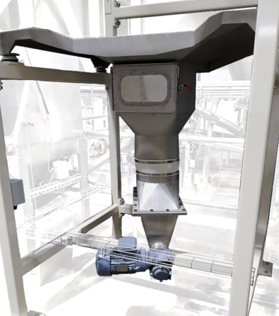 Big bag discharger access door 